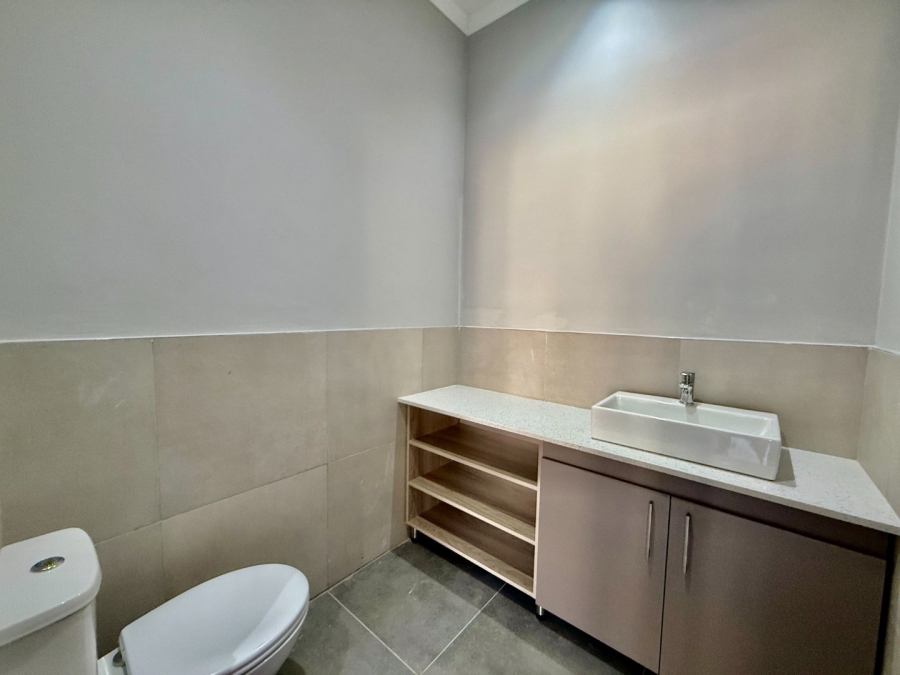 To Let 2 Bedroom Property for Rent in Ifafi North West